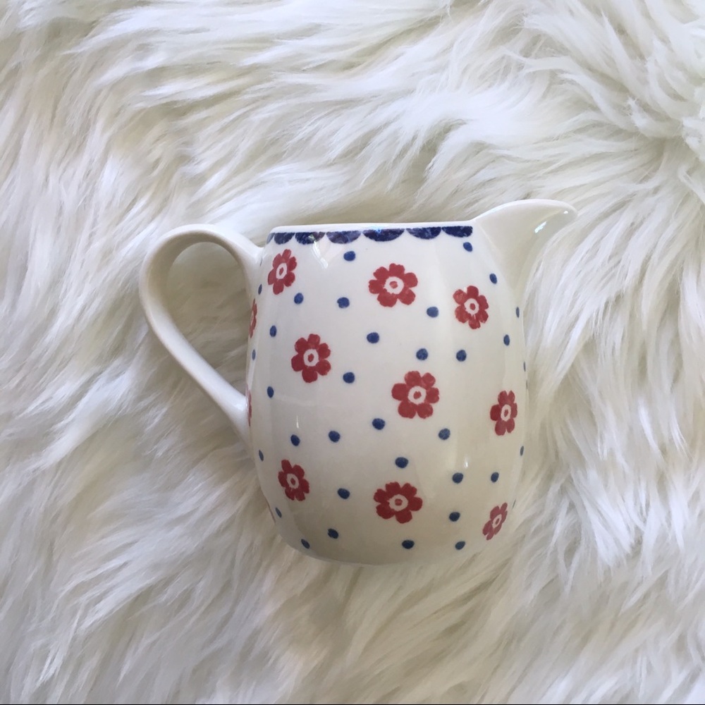 Johnson Brothers | Shabby Chic Farmhouse Spot Daisy Milk Creamer Vintage Style